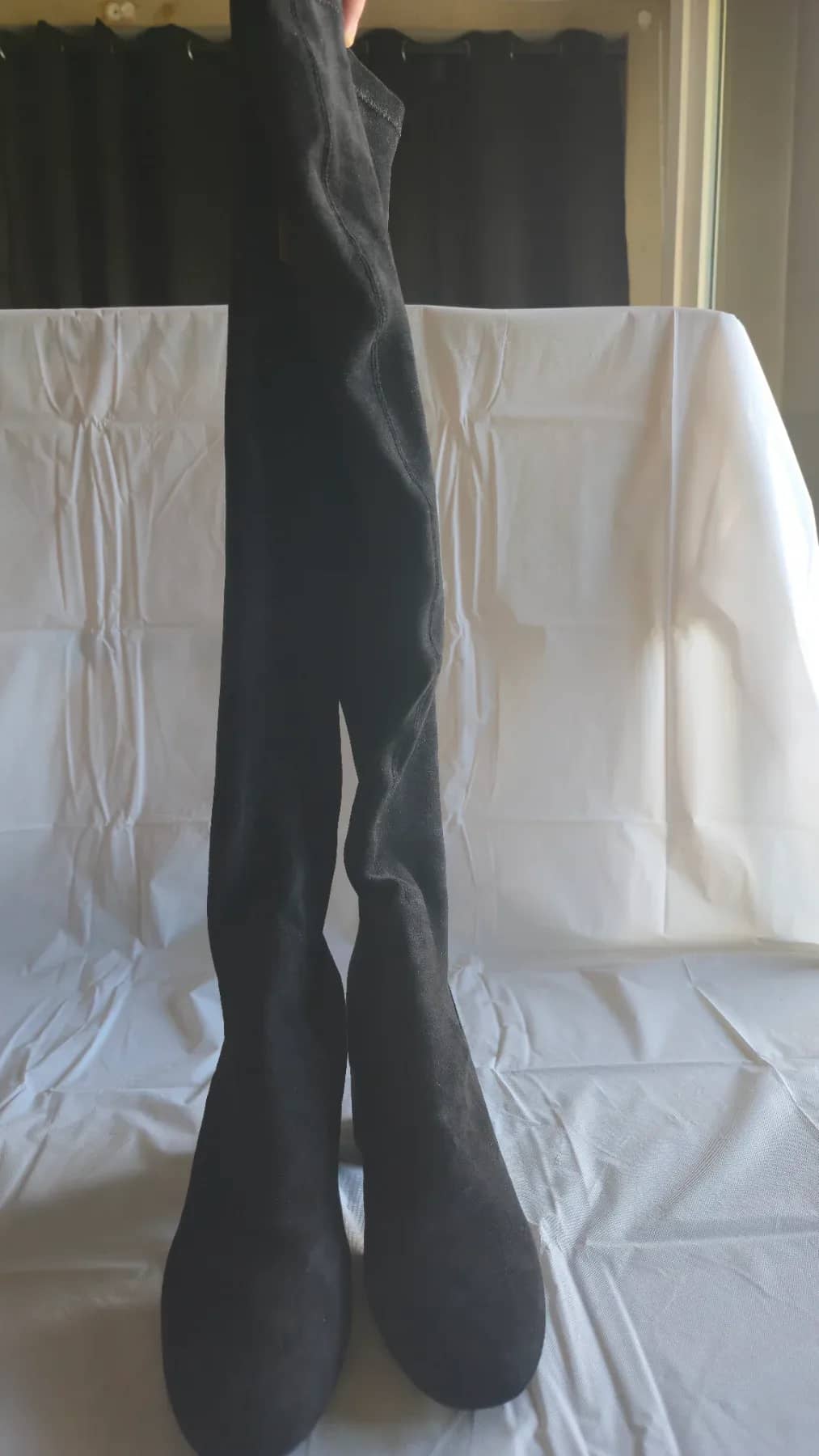 My Botega Cuissarde à talon de couleur noire détail doré en haut du talon - vue 5
